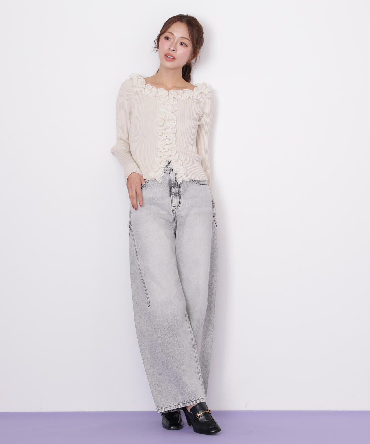 えみり❤️完売！ジルバイジルスチュアートクロシェヘムニット フリルトリムニット | JILL by JILL STUART（ジル バイ ジル