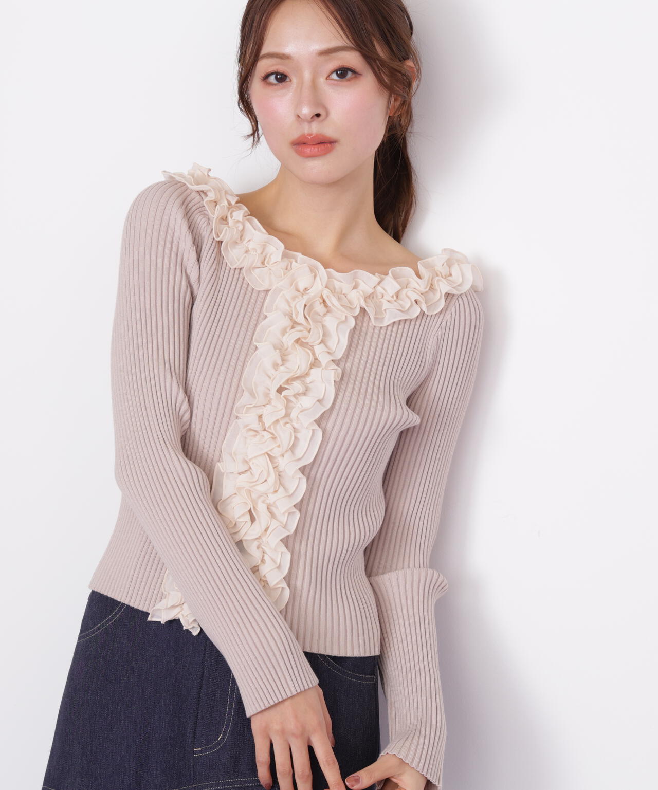 JILL by JILLSTUART【昨季新品】ヨークフリルニット JILL by JILL STUART（ジルバイジルスチュアート） ニット セーター