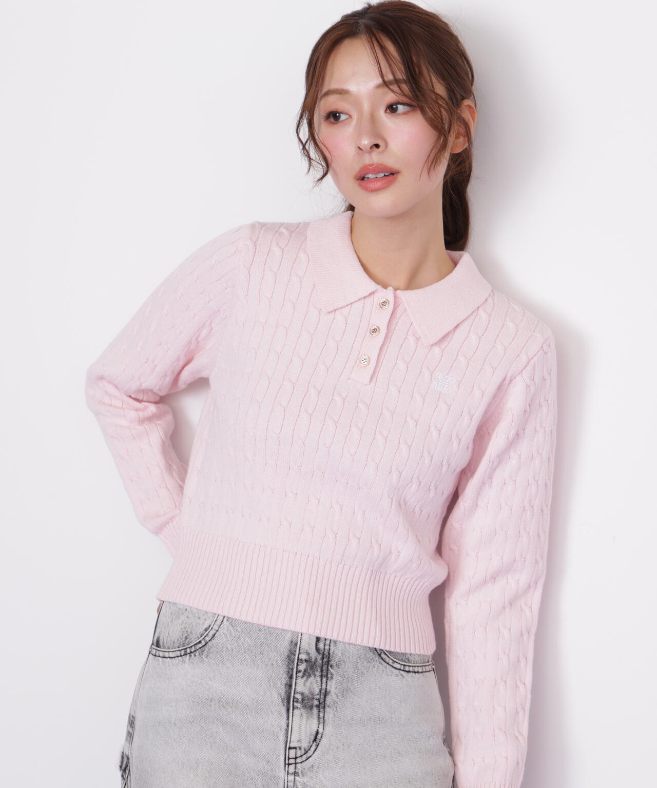 ポロ衿コットンブレンドケーブルニット