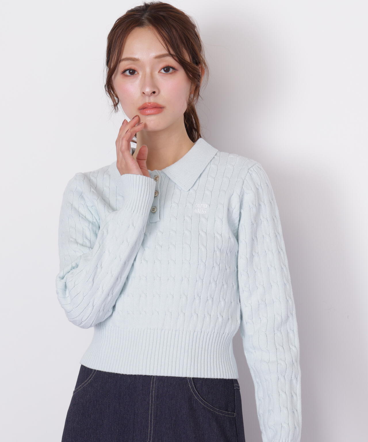 ポロ衿コットンブレンドケーブルニット