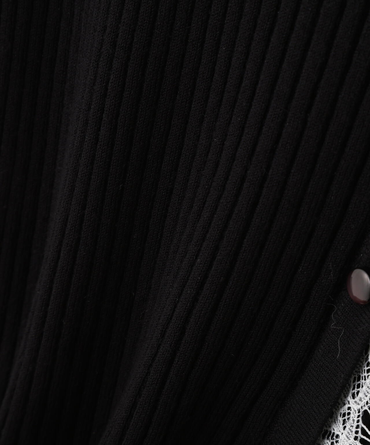 レーストリミングリブニット