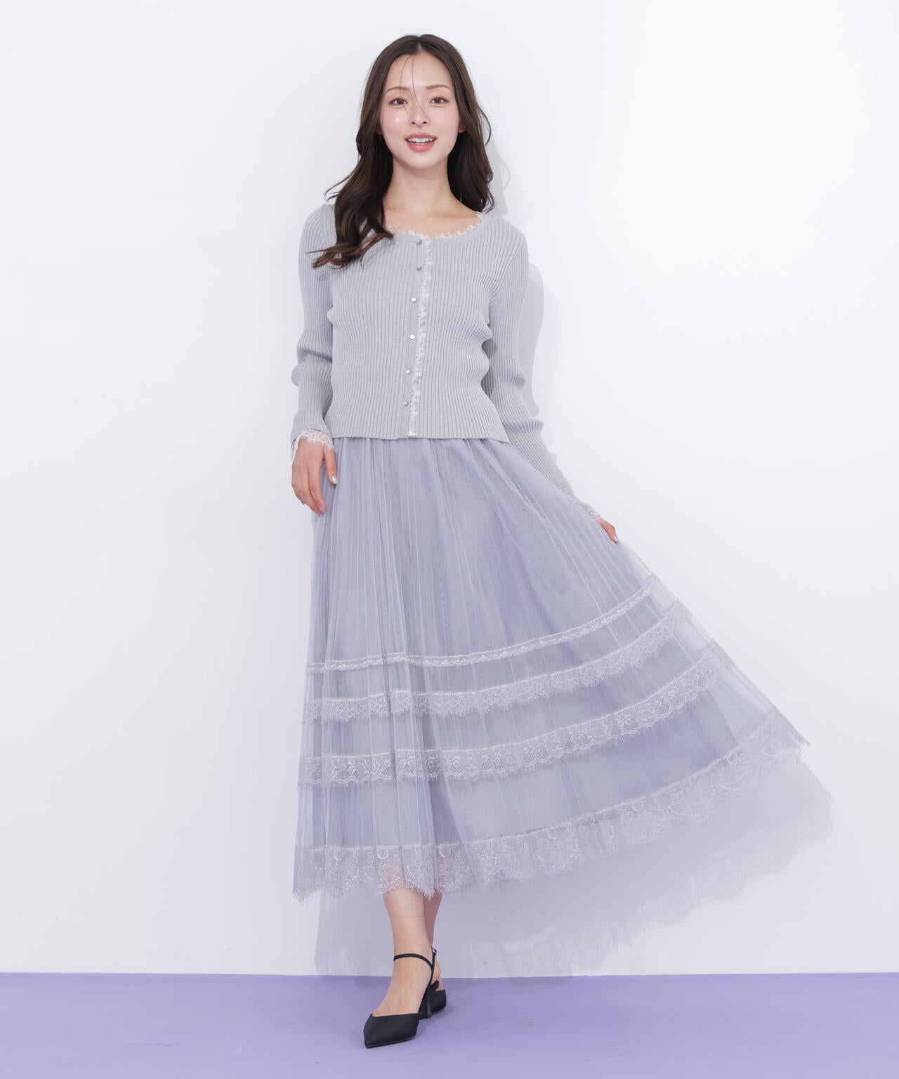 レーストリミングリブニット