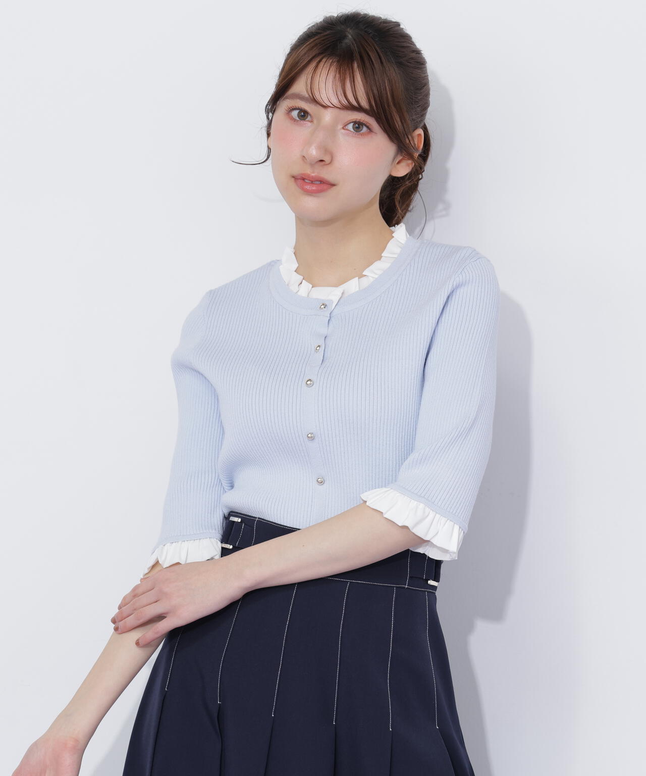 フリルカラーリブニット