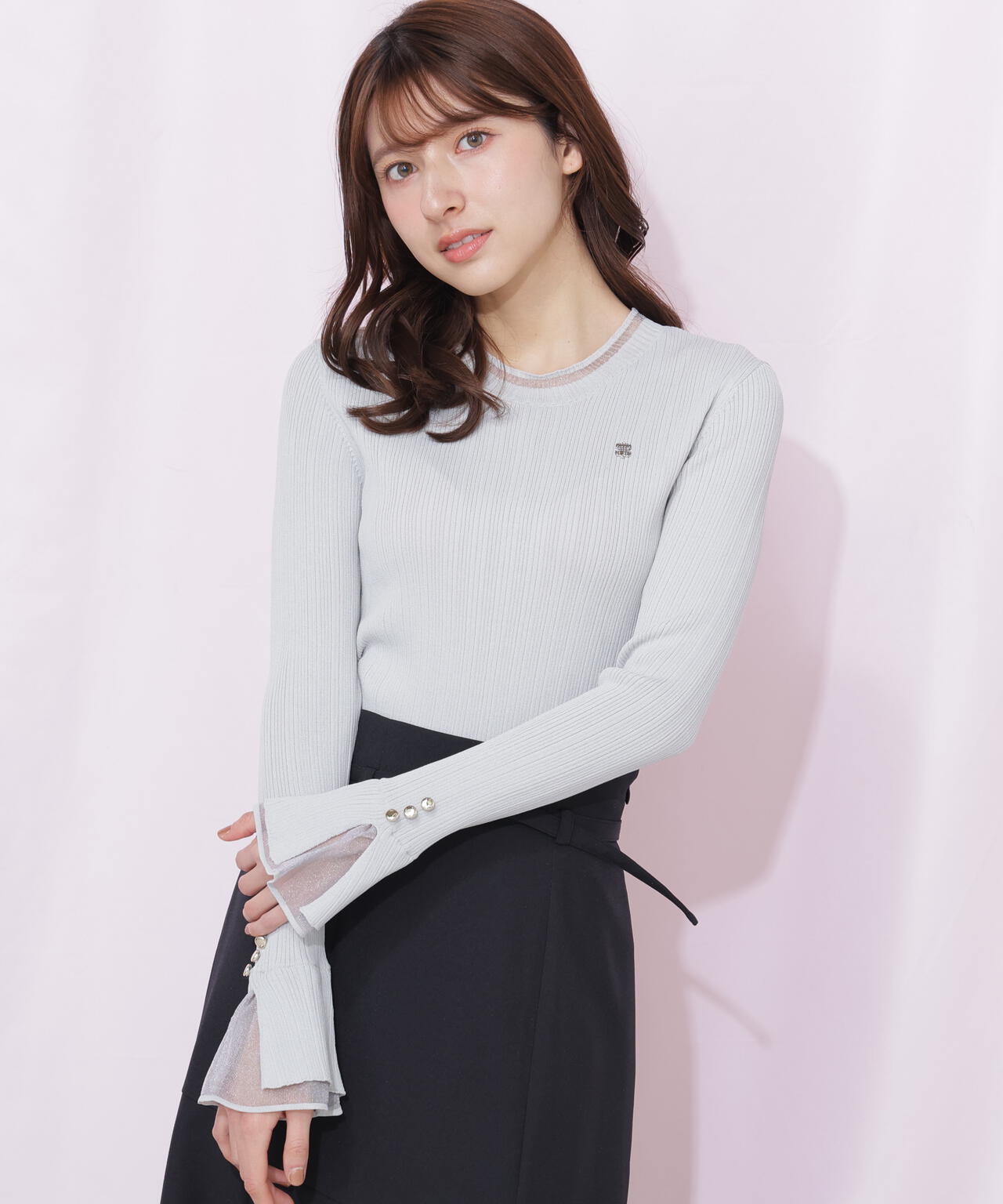 　袖シアースリットニット