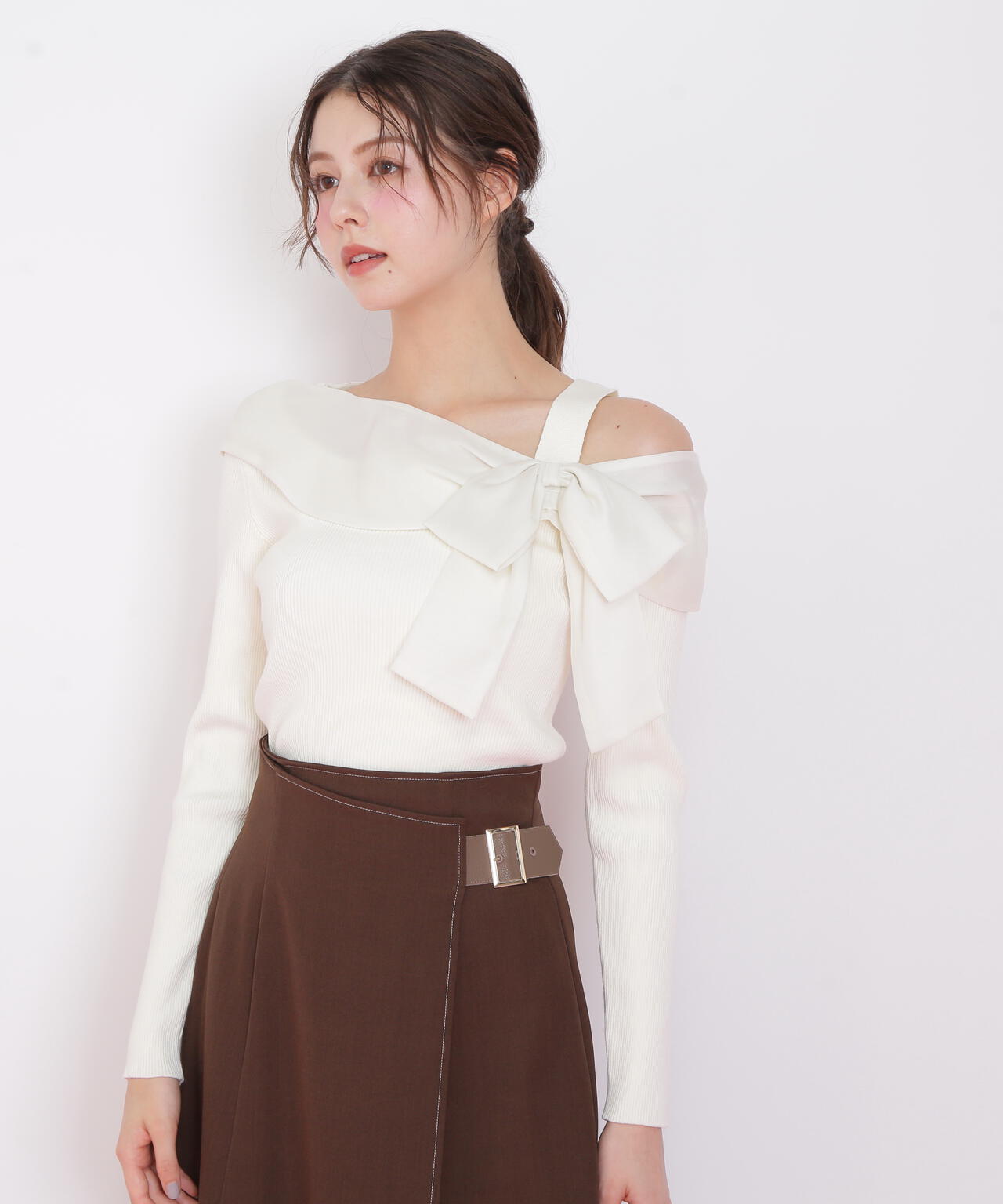 アシメリボンニット