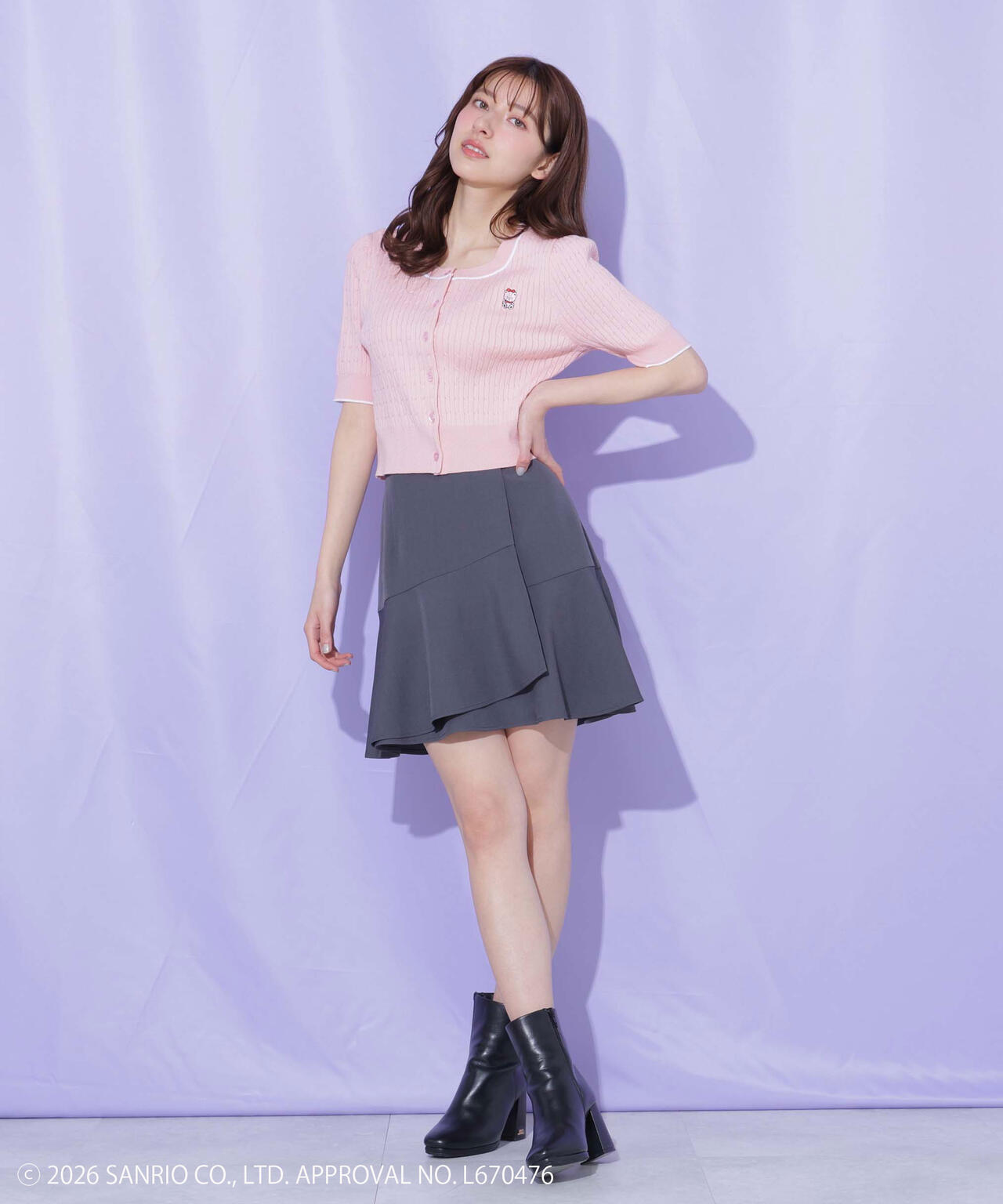 タイニーチャムミニケーブルカーデトップス