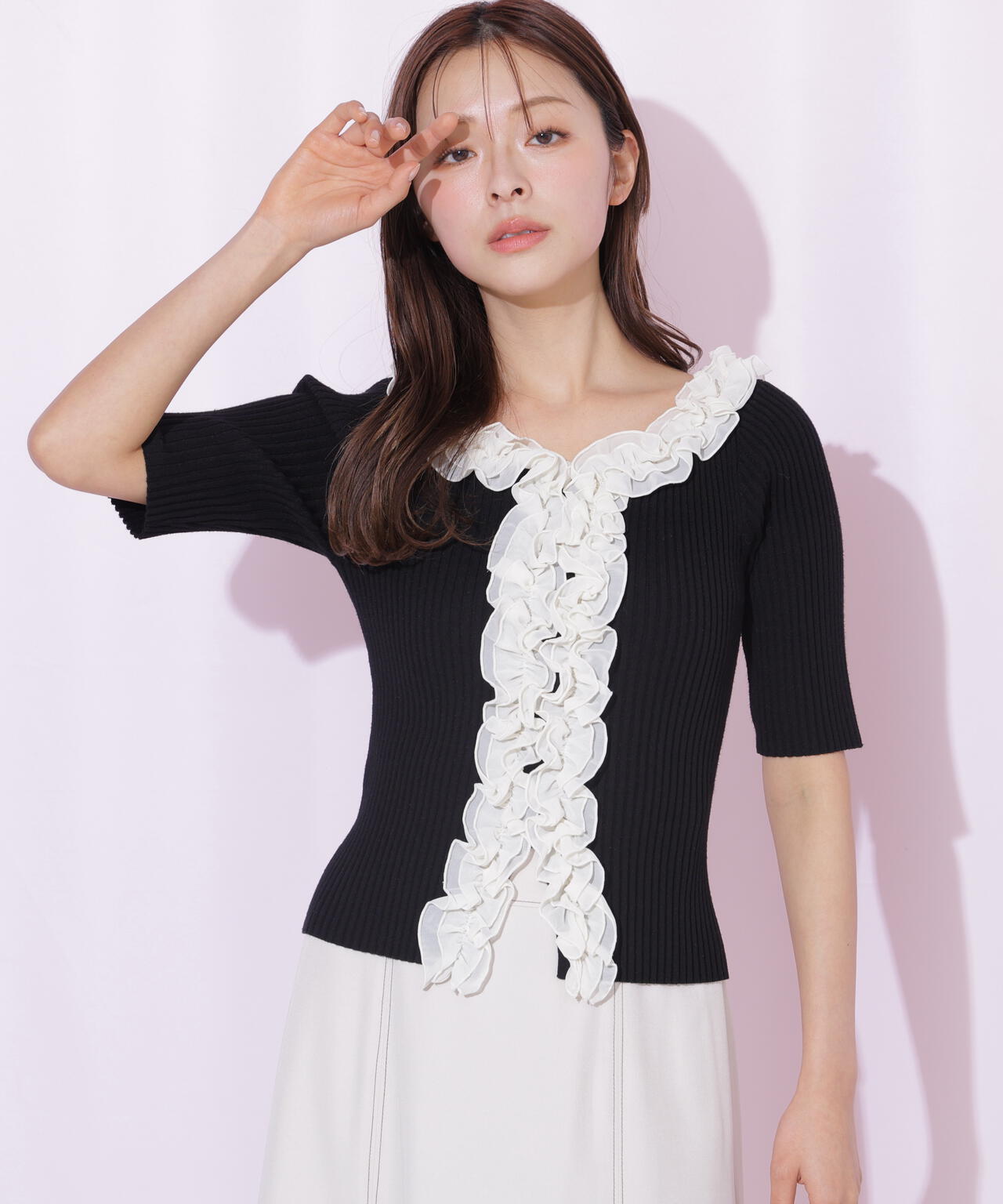 フリルトリムニット半袖