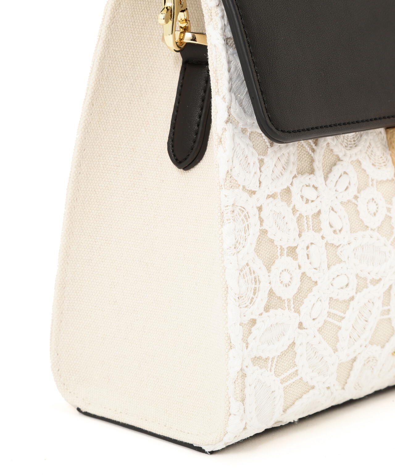 フラップレースバッグ