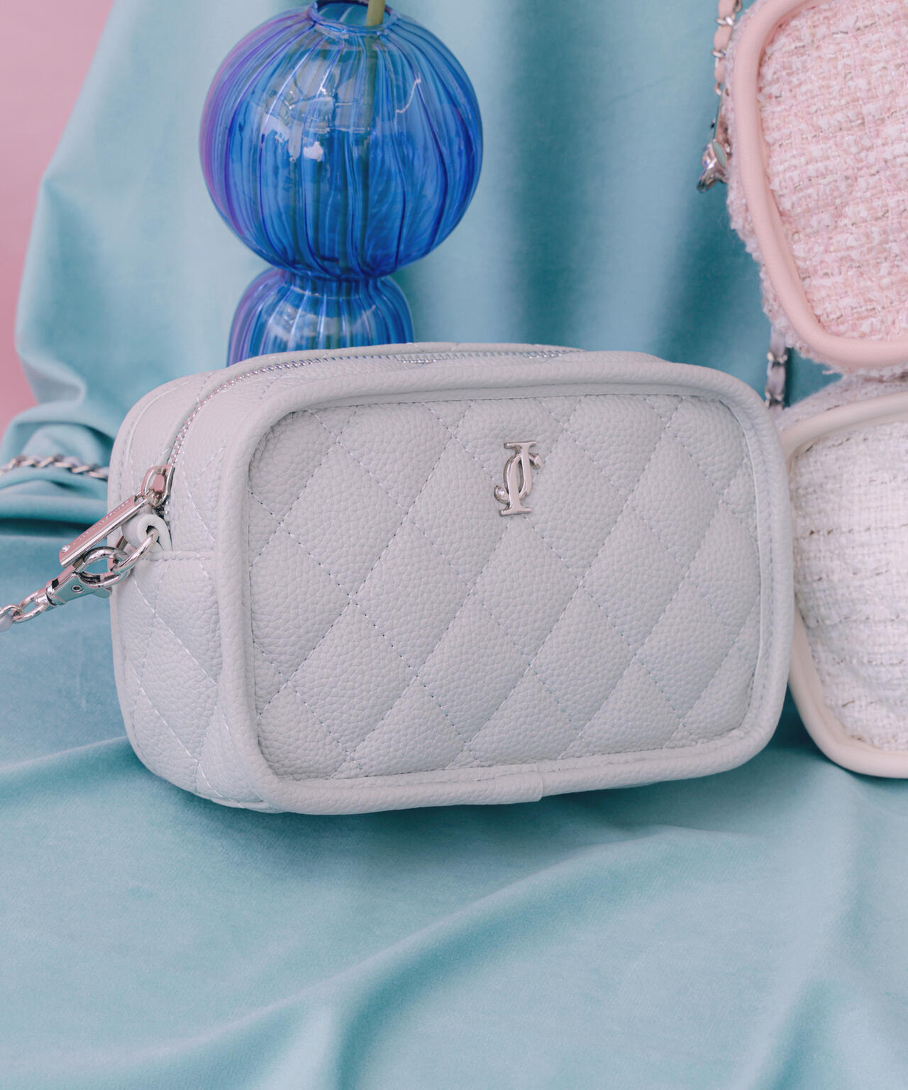 パイピングショルダーバッグ