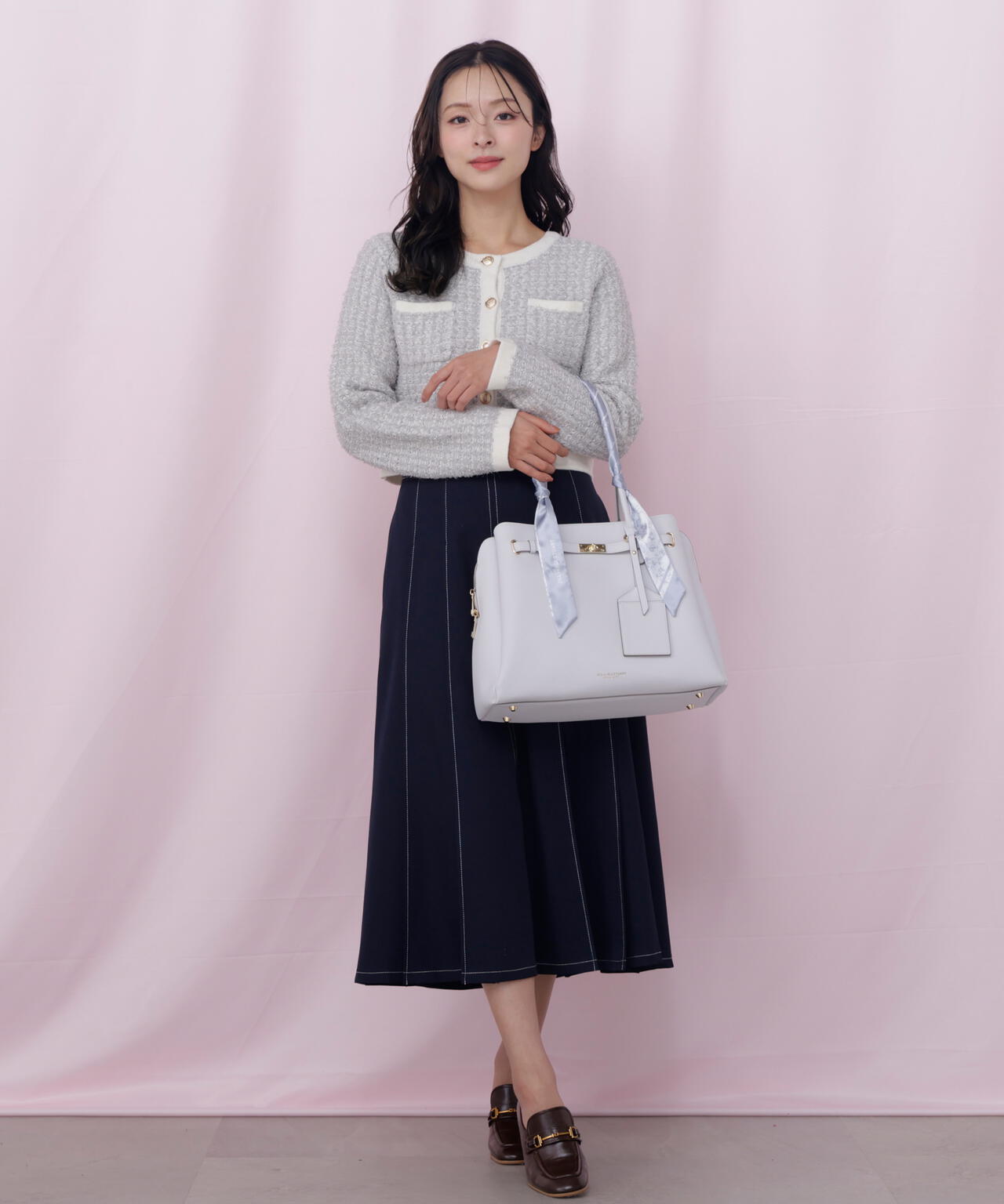 スカーフ付きベルテッドトート