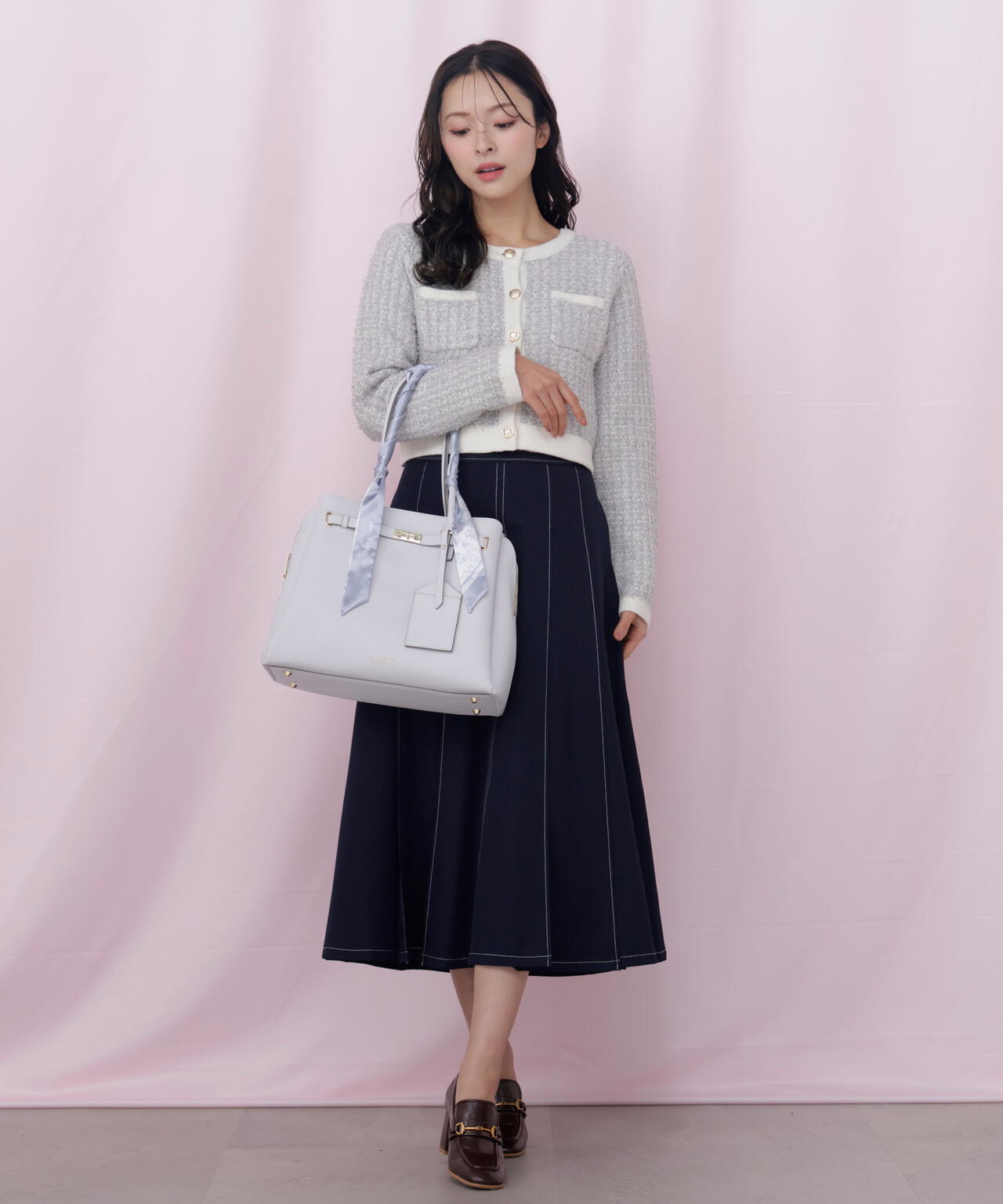 スカーフ付きベルテッドトート