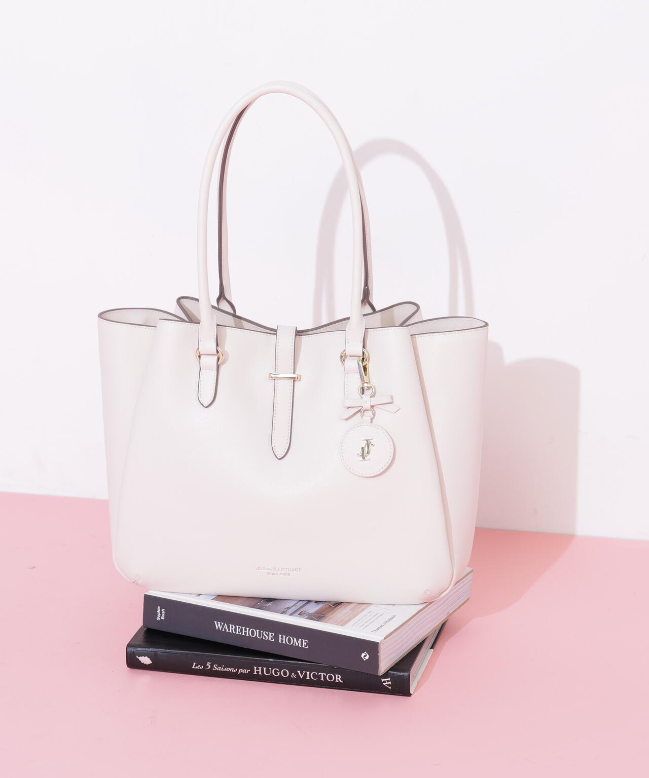 チャーム付きトートバッグ | JILL by JILL STUART（ジル バイ ジル