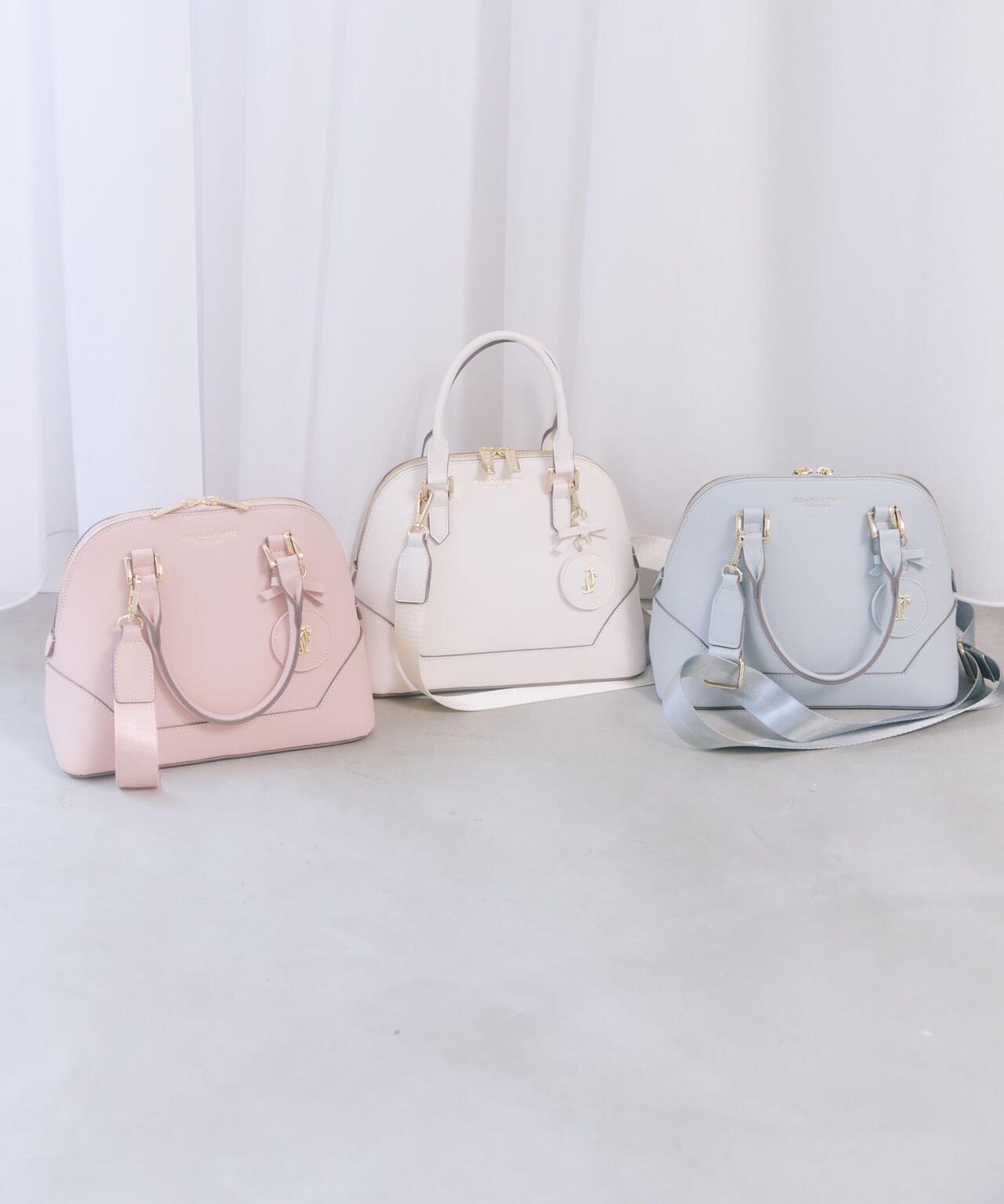 JILLSTUART ハンドバッグ チャーム付き JILL by JILL STUART（ジルバイジルスチュアート） ハンドバッグ