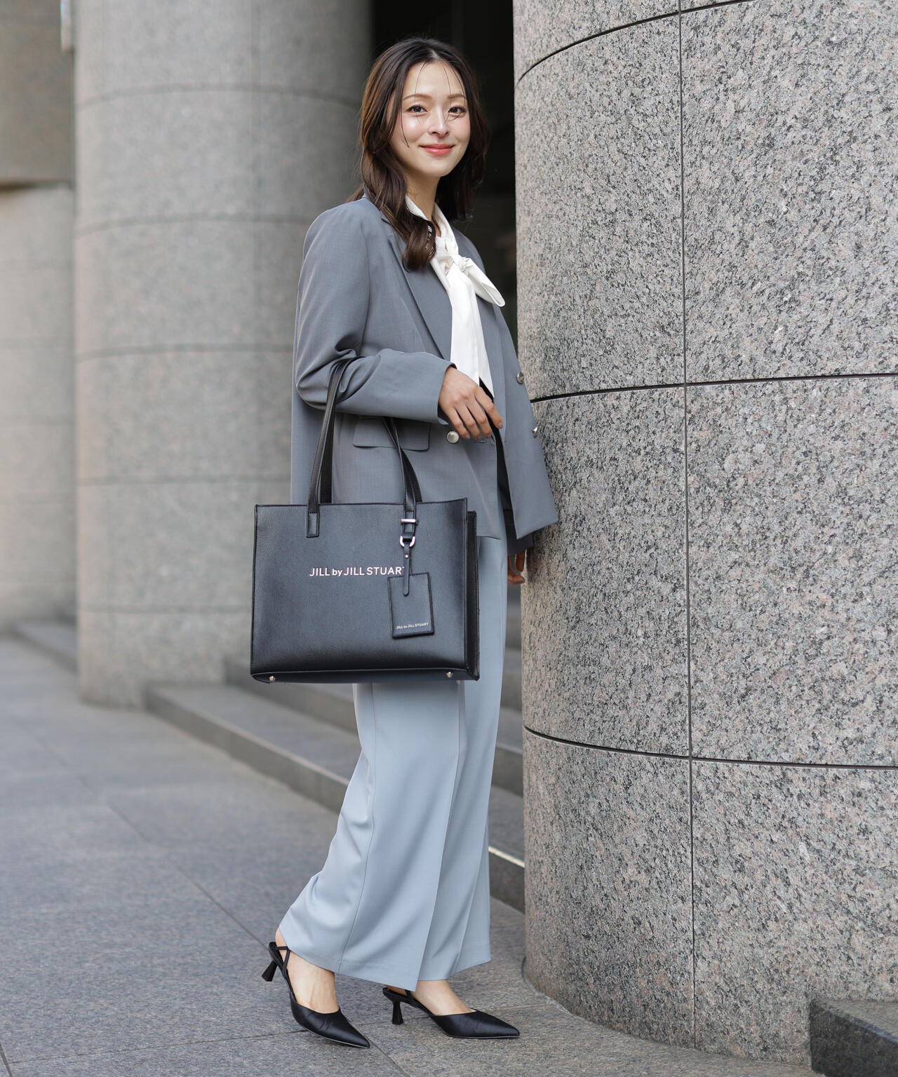 タグ付き未使用品 JILL STUART 100%カシミヤ グレー190x70 楽天市場】ジルスチュアート JILLSTUART マフラー カシミヤ100％ 無地