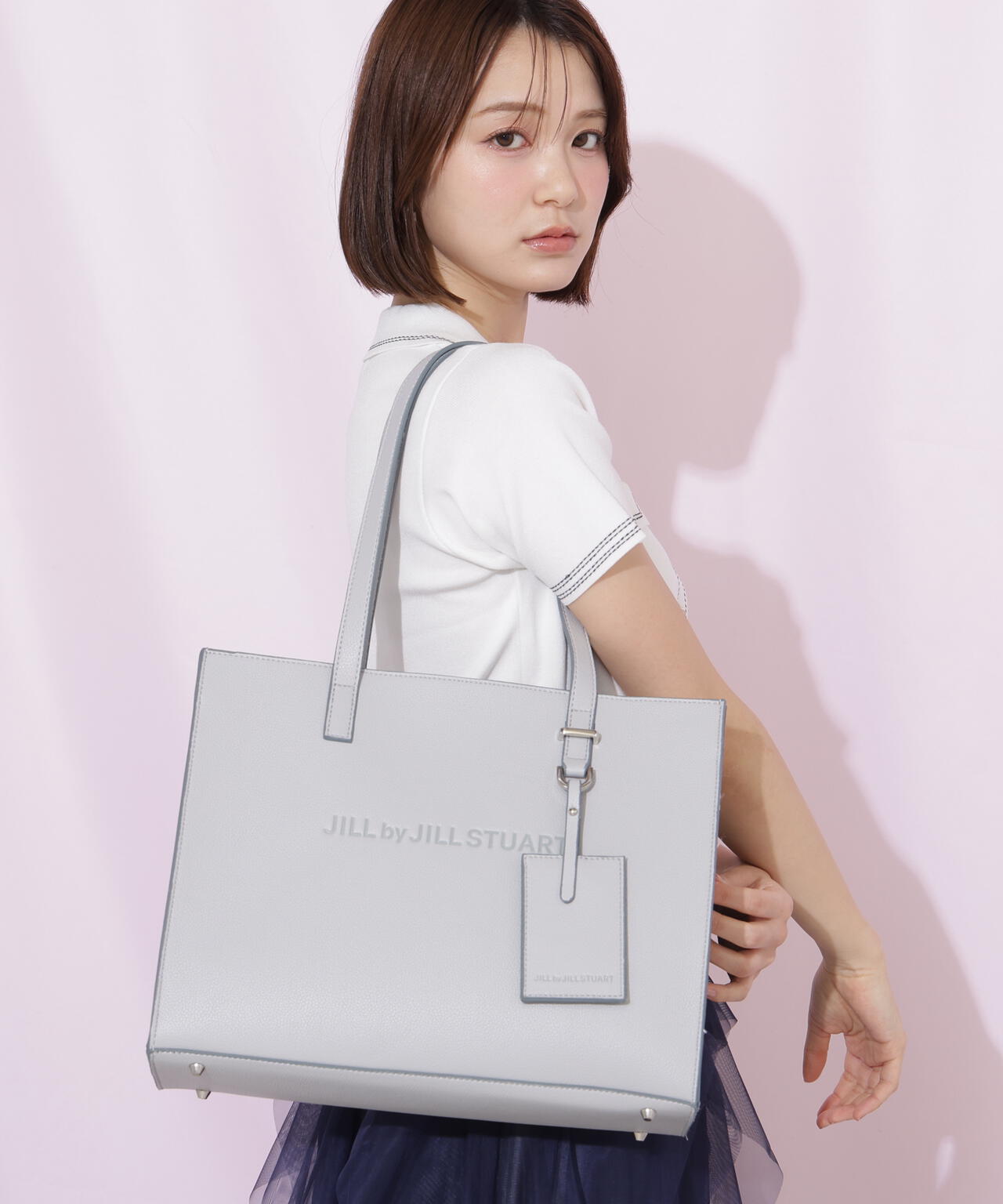 JILL BY JILLSTUART スクエア バッグ JILL by JILL STUART（ジルバイジルスチュアート） ショルダーバッグ