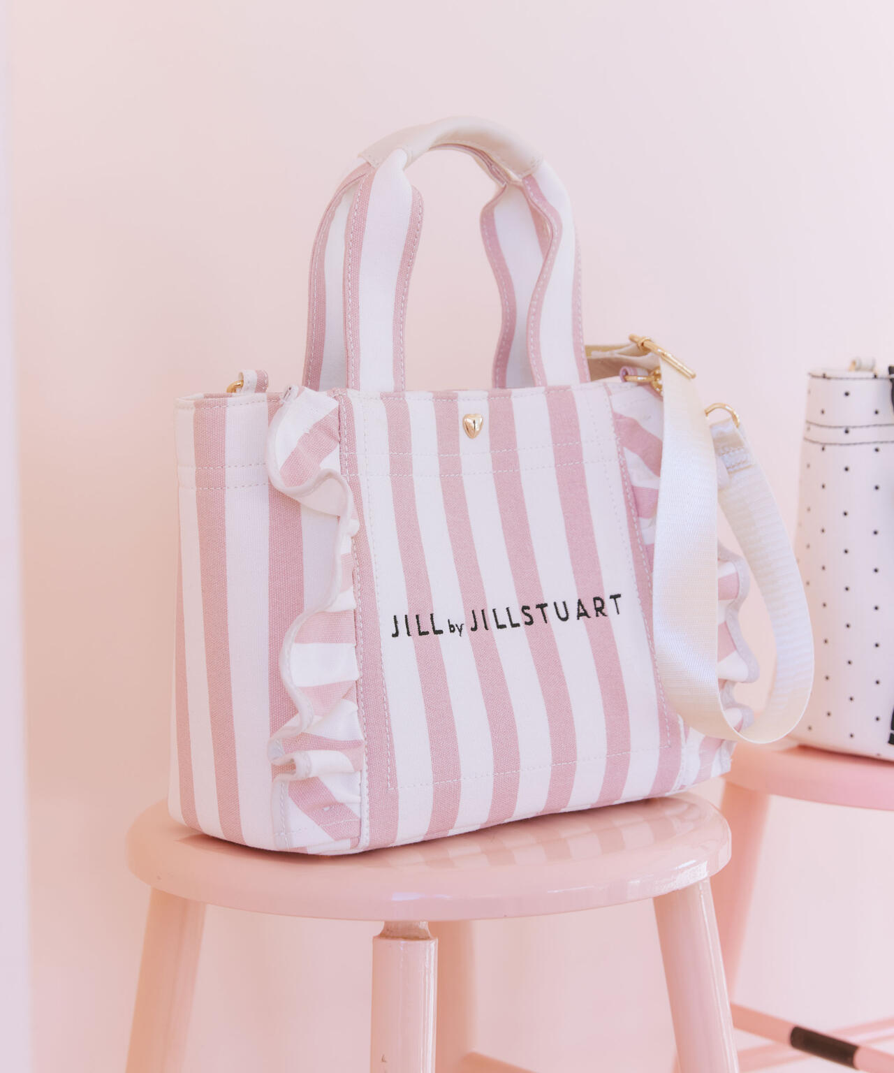 クラシカルピンク×マーガレット刺繍 トリプルフリルトートバッグ✩.*˚ リミテッドファブリック＞フレームフリルトートバッグ | JILL by JILL