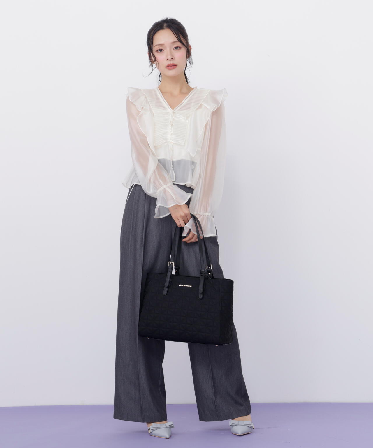 JILL by JILLSTUART　新作　キルティングA4トートバッグ(黒) キルティングA4トートバッグ | JILL by JILL STUART（ジル バイ ジル