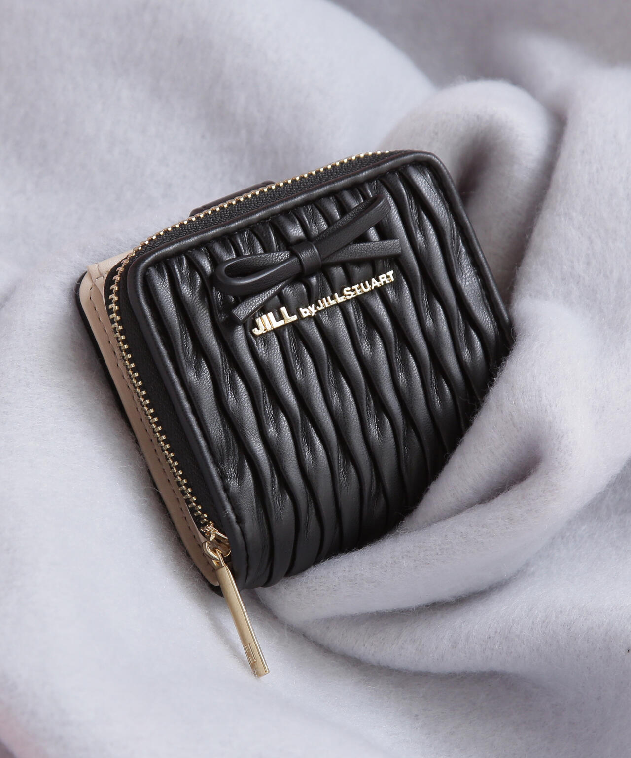 ミニリボンパフィウォレット | JILL by JILL STUART（ジル バイ ジル