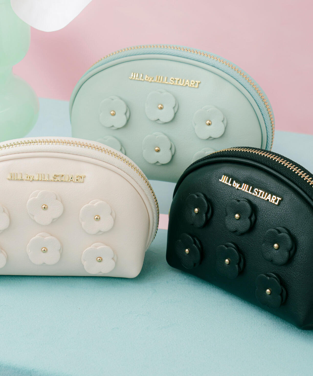 フラワーモチーフポーチ