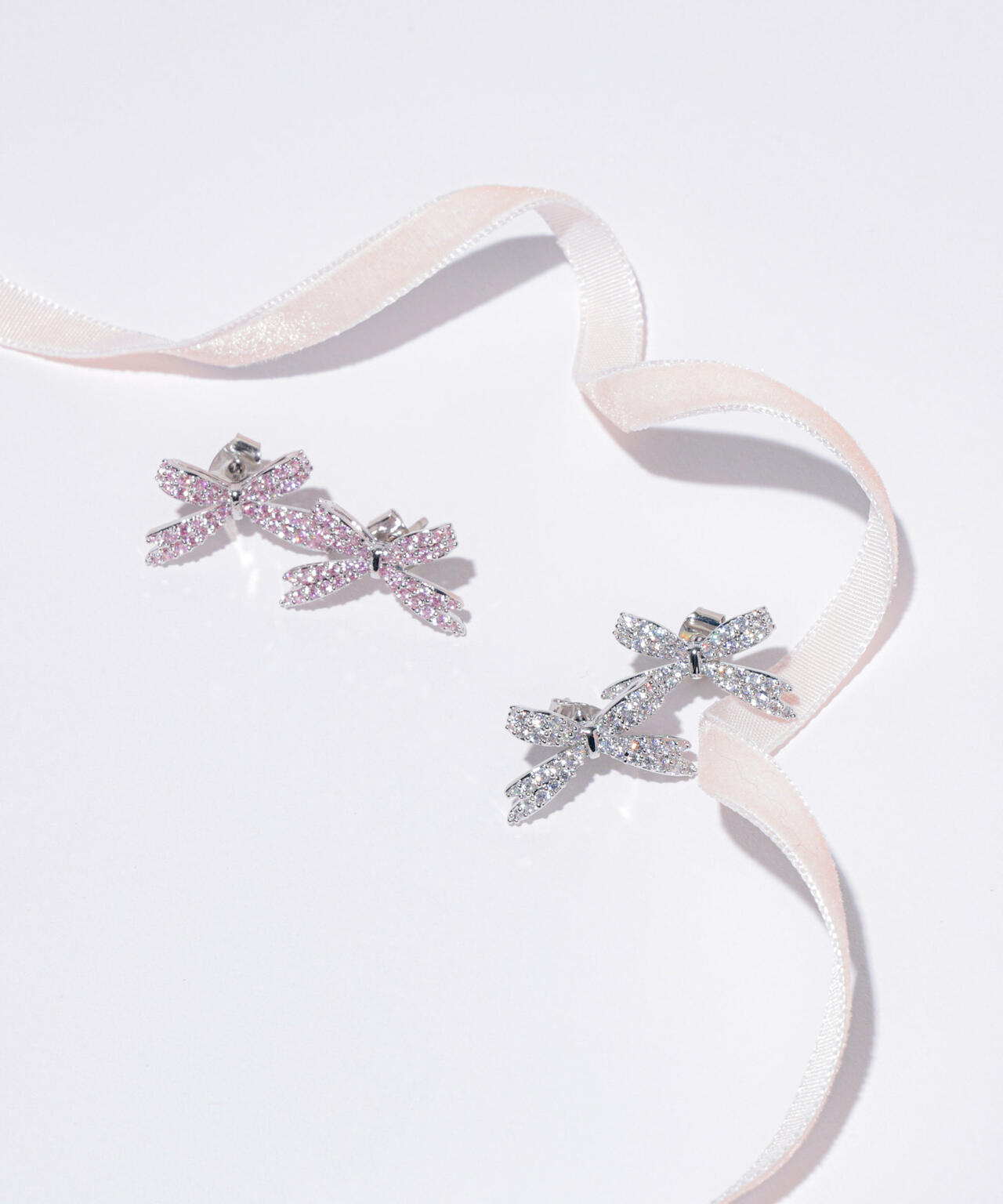 Cubic パヴェリボンピアス | JILL by JILL STUART（ジル バイ ジル