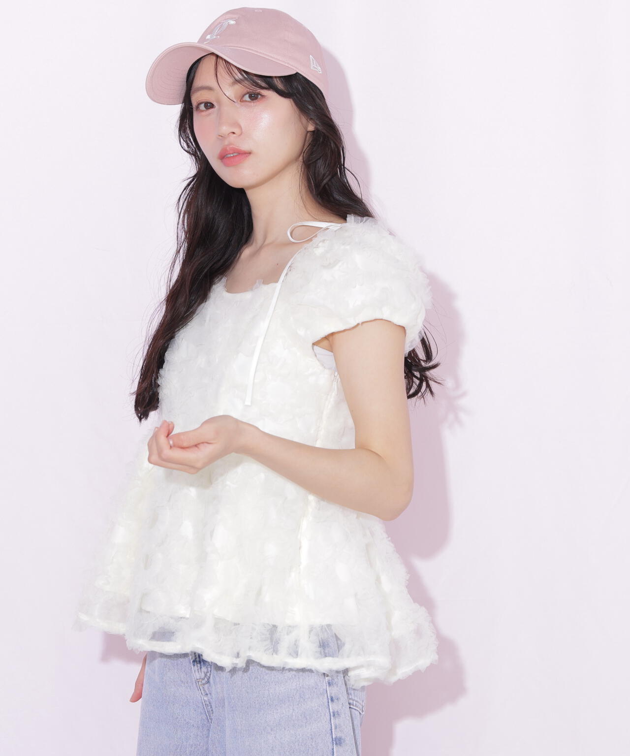 JILL by JILLSTUARTフラワーチュールペプラムブラウス ホワイト フラワーチュールペプラムブラウス | JILL by JILL STUART（ジル バイ