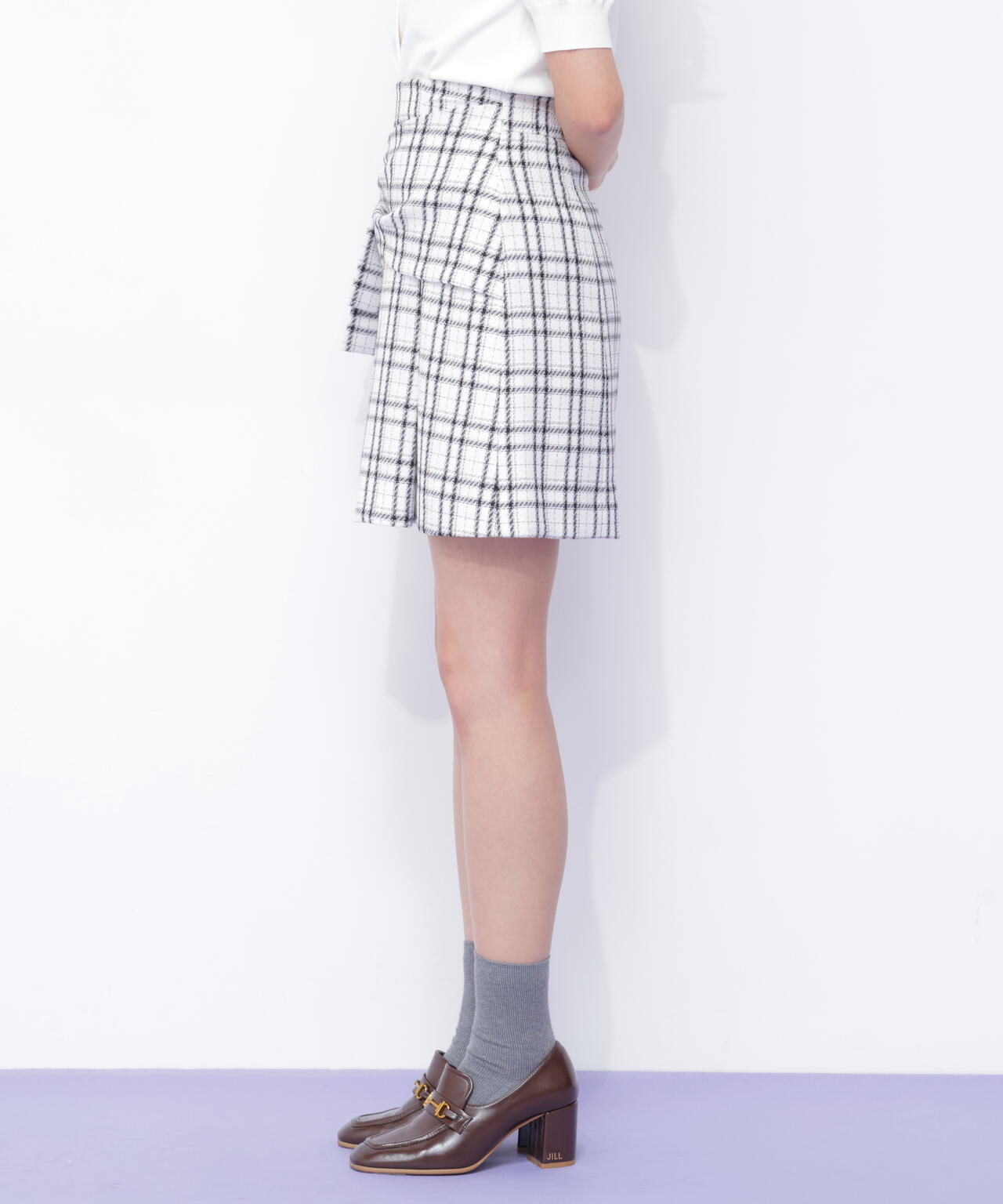 RIBBONシリーズ〉アシメリボンミニスカート | JILL by JILL STUART