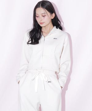 162cm 着用サイズ：FR