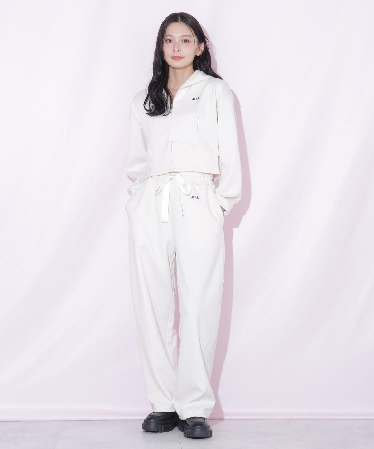 162cm 着用サイズ：FR