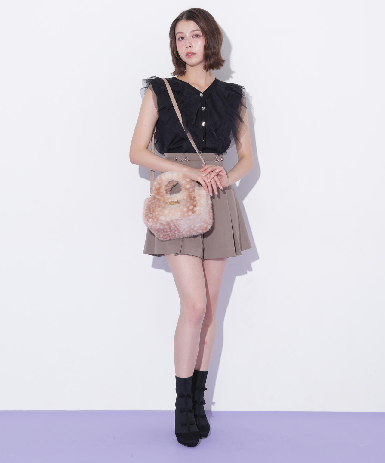 167cm 着用サイズ：FR