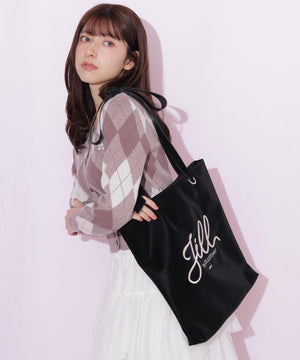 161cm 着用サイズ：FR