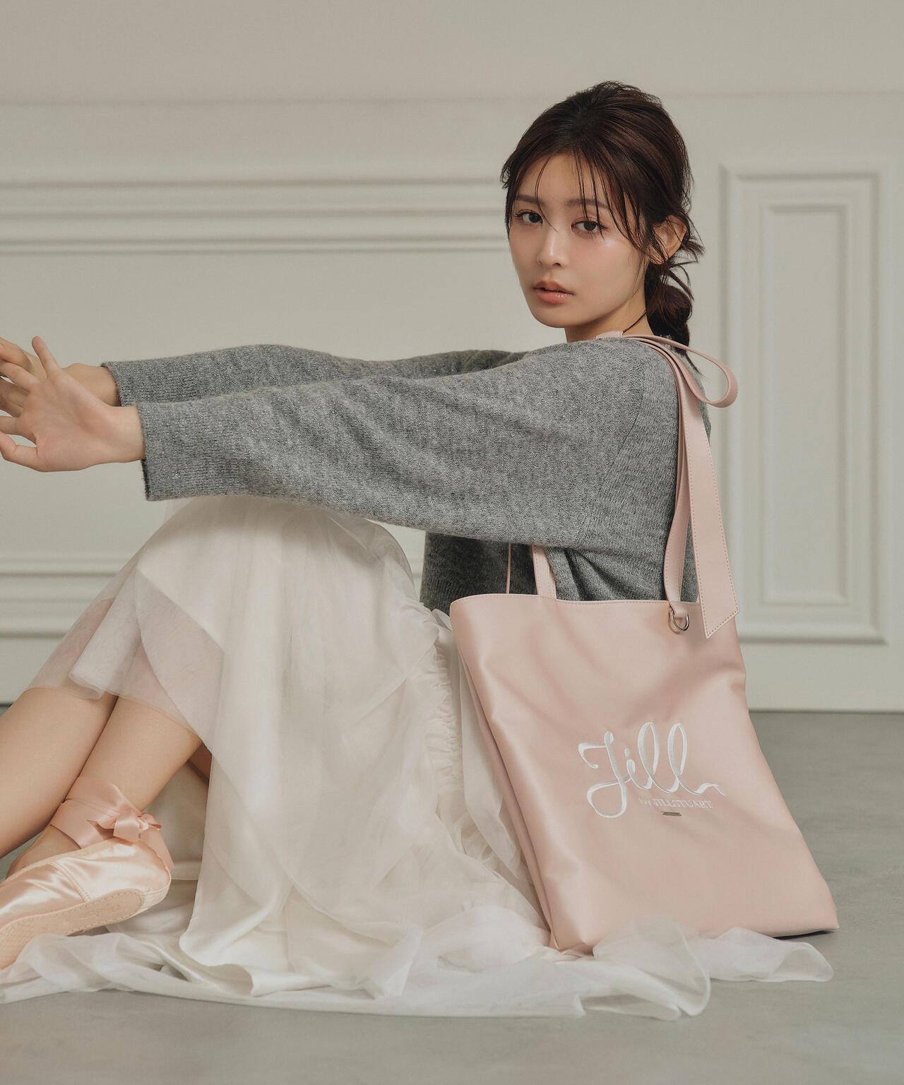 ロゴ刺繍リボントートバッグ | JILL by JILL STUART（ジル バイ ジル