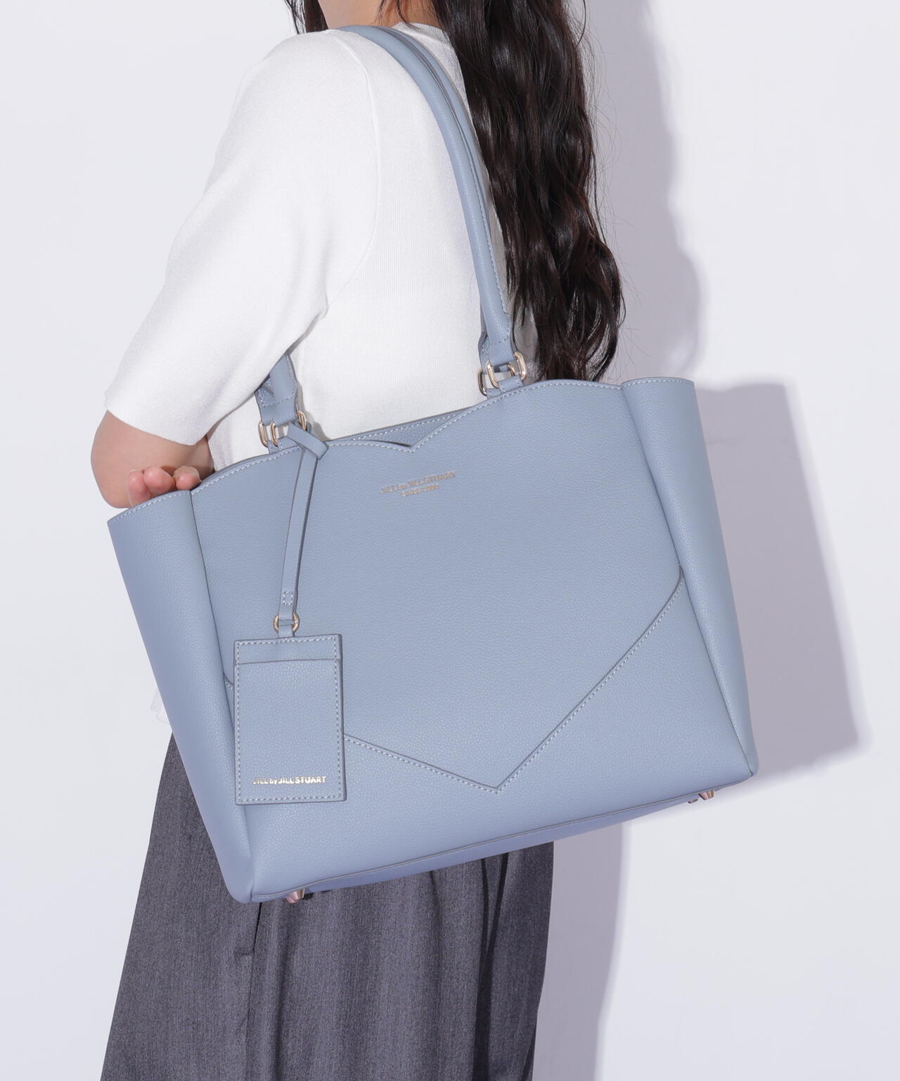 160cm 着用サイズ：FR