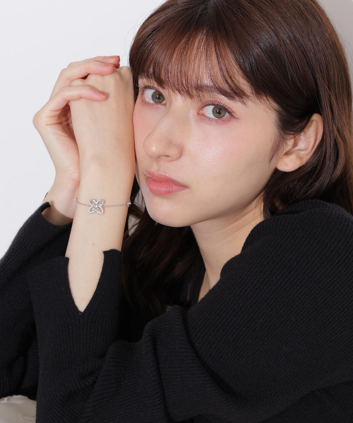 Cubic フラワーブレスレット