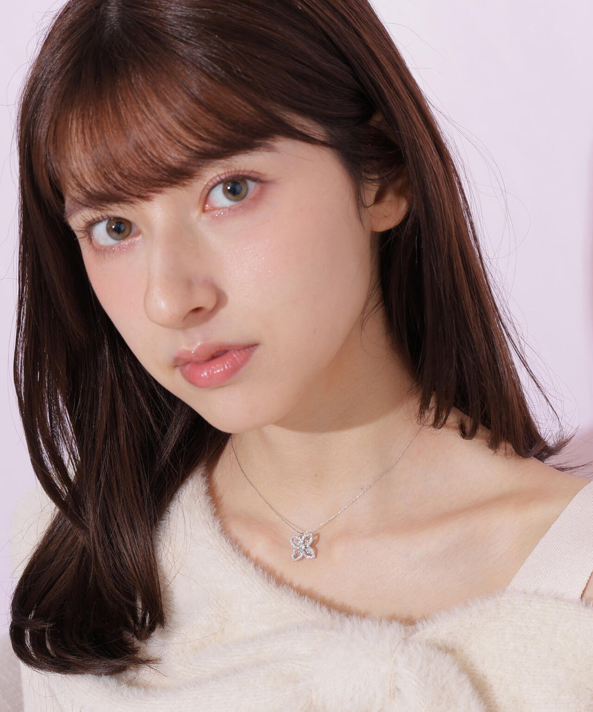 Cubic フラワーネックレス