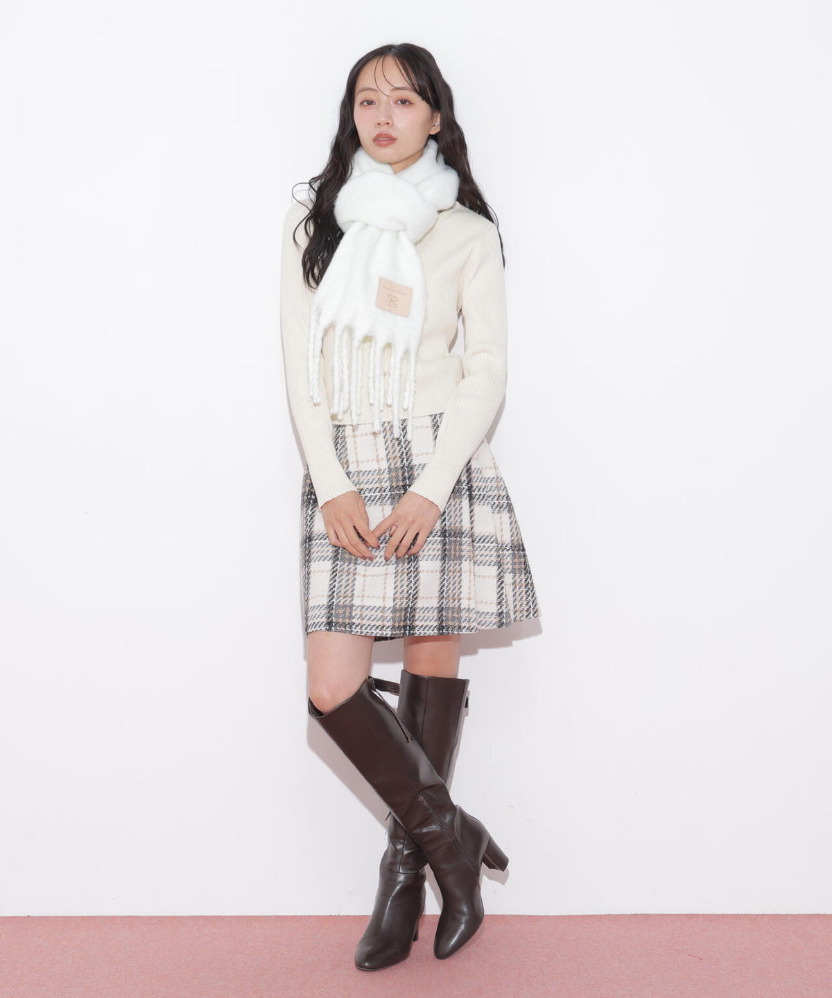 160cm 着用サイズ：FR