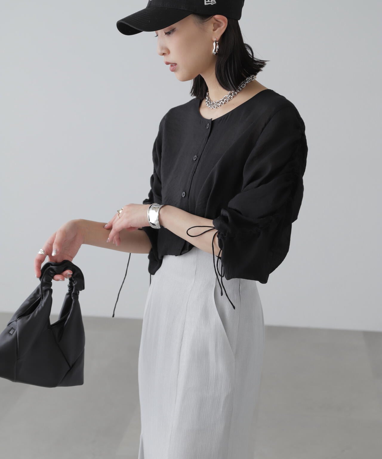 ［グレーカラーWEB限定］袖ドロストギャザーボレロ
