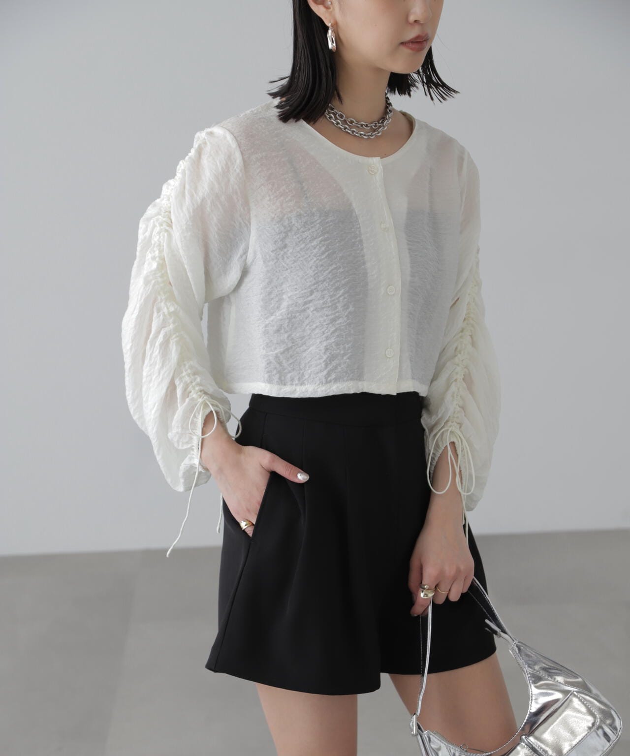 ［グレーカラーWEB限定］袖ドロストギャザーボレロ