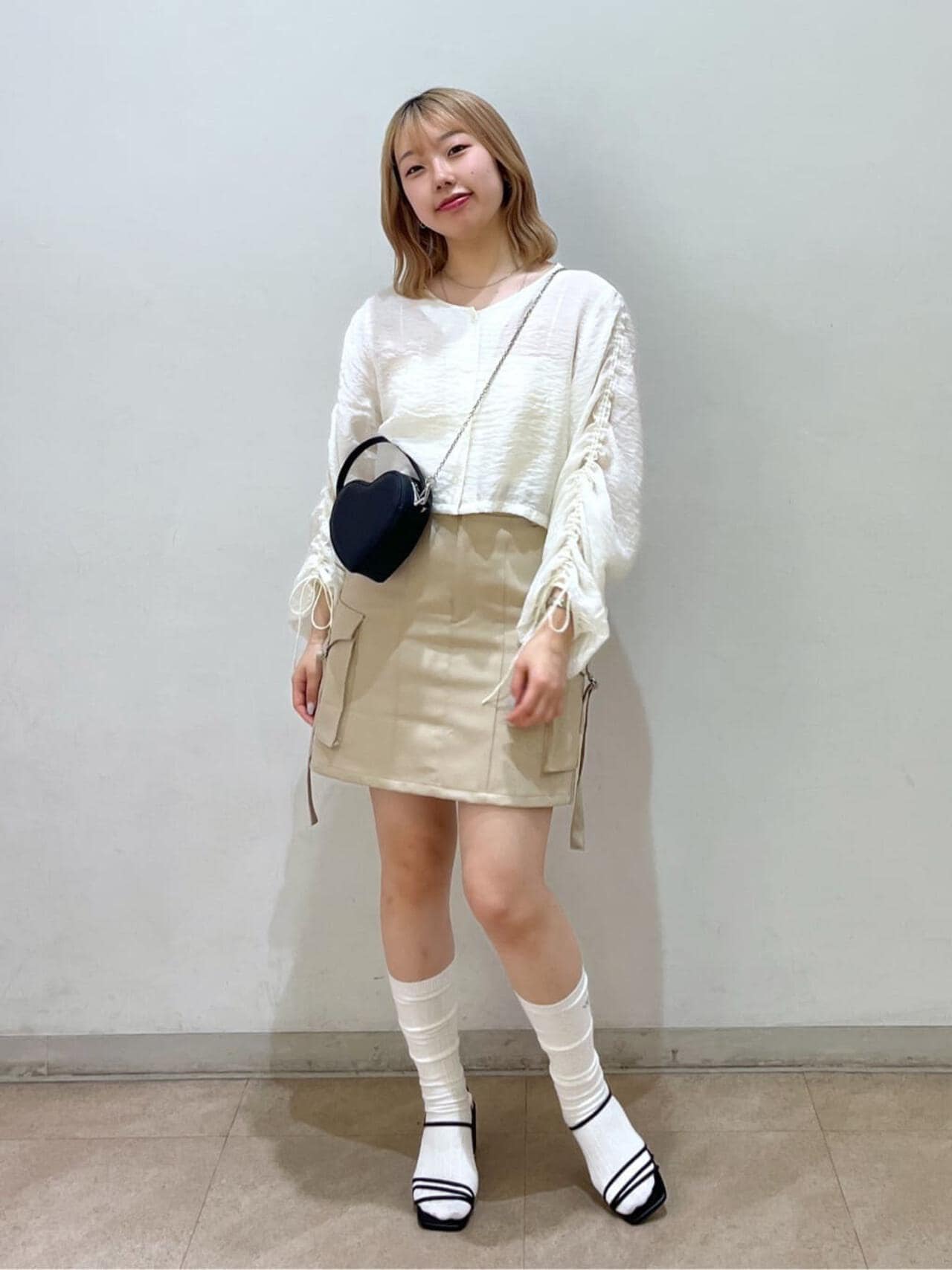 ［グレーカラーWEB限定］袖ドロストギャザーボレロ