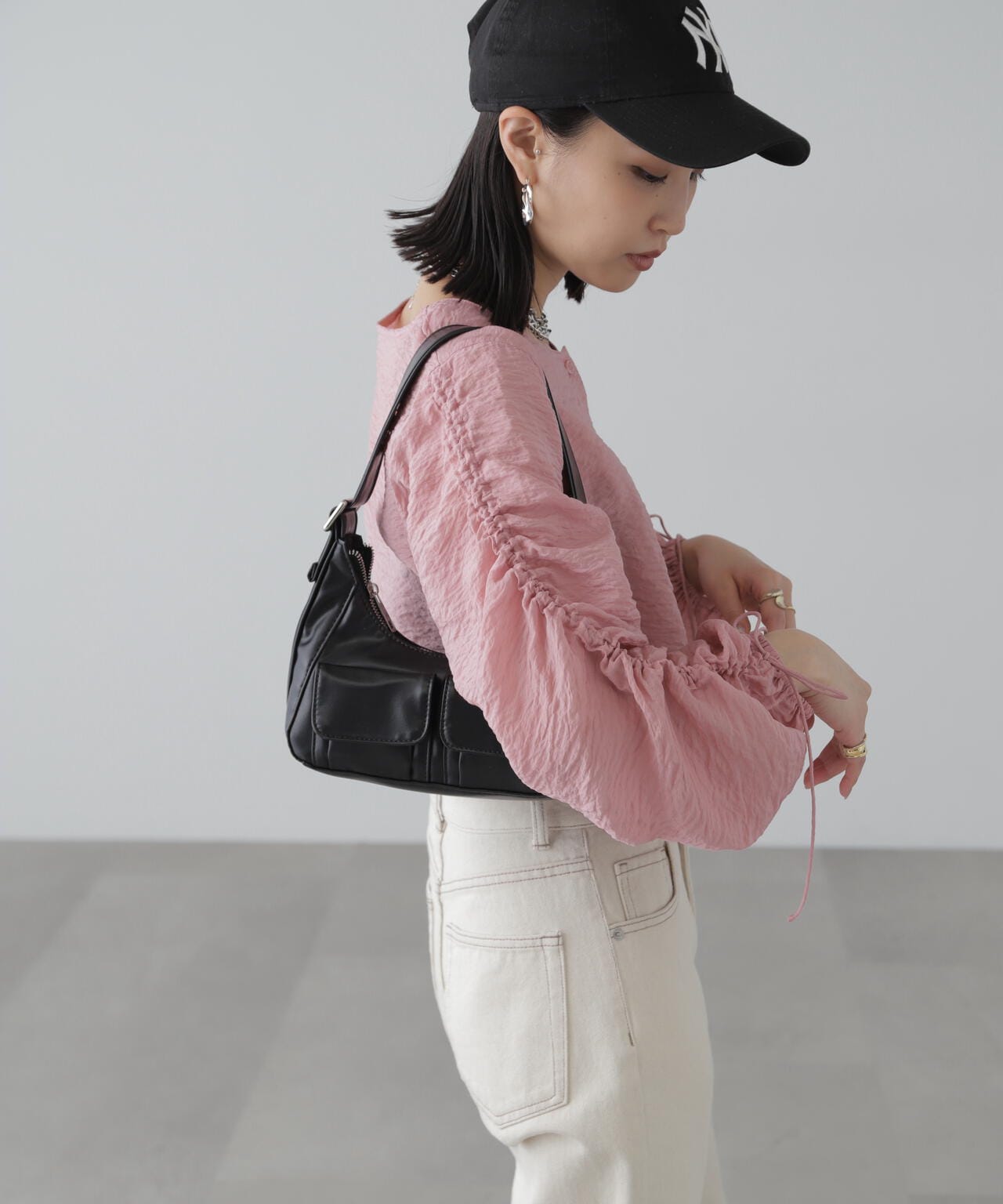 ［グレーカラーWEB限定］袖ドロストギャザーボレロ