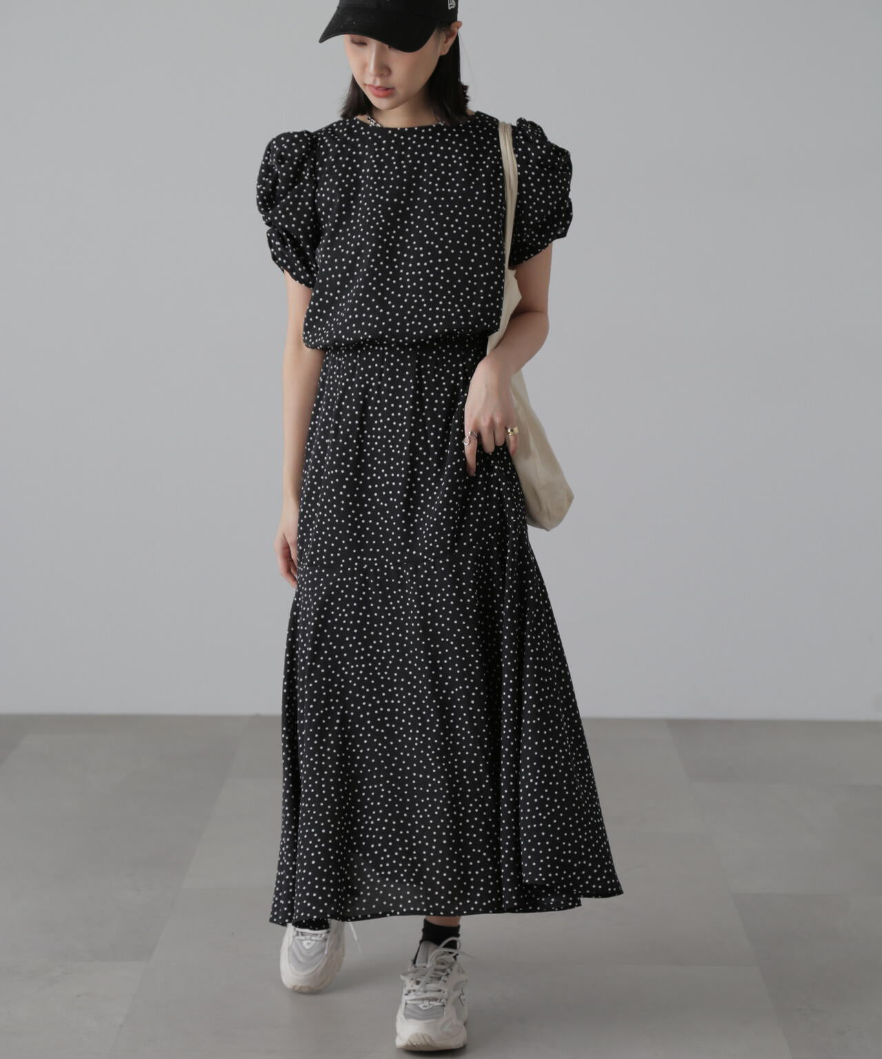 maikoroボリュームスリーブマーメイドギャザーワンピース 定価3万円 3サイズ展開XS-M】ボリュームスリーブマーメイドワンピ―ス【低