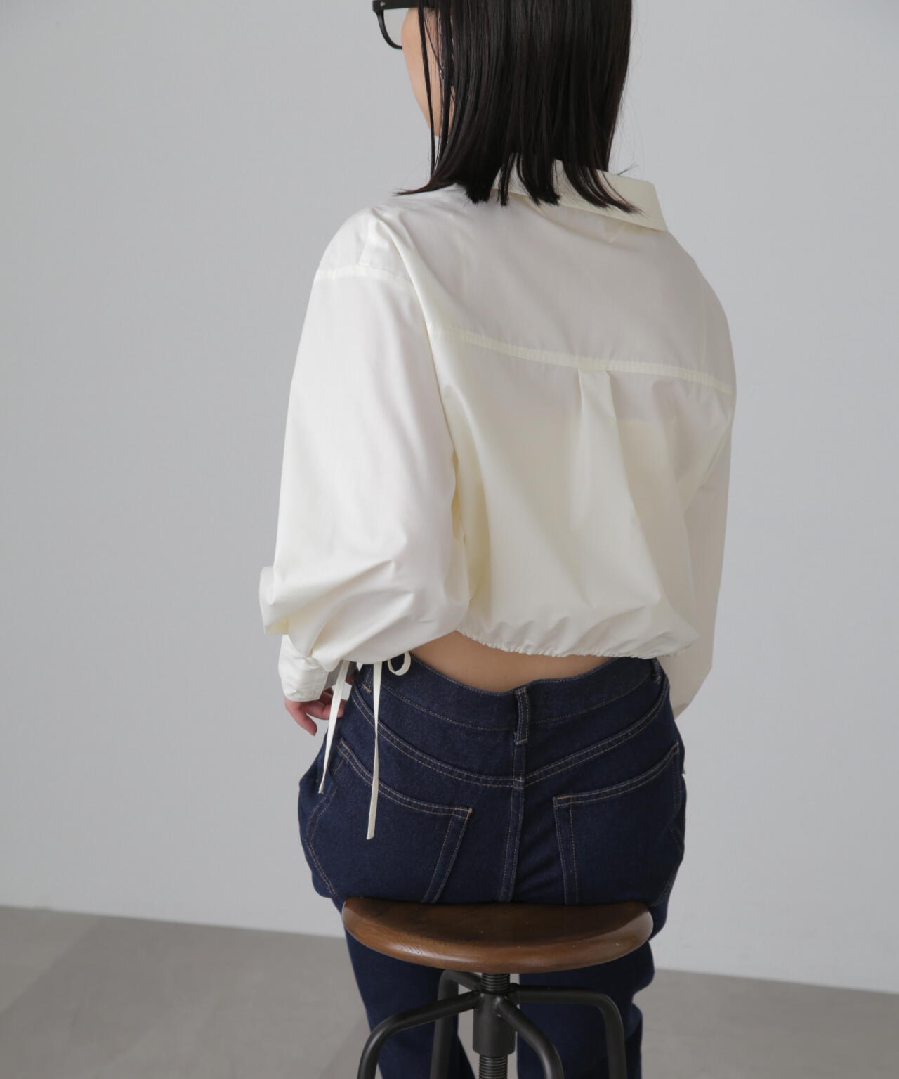 裾ドロストカッティングショート丈シャツ