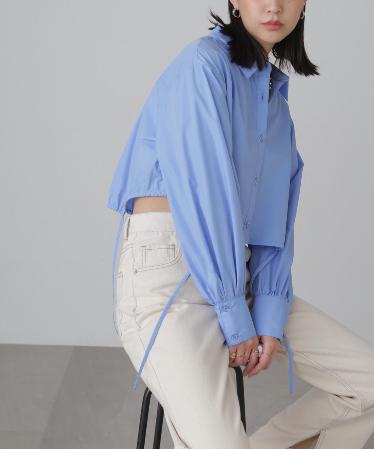 裾ドロストカッティングショート丈シャツ