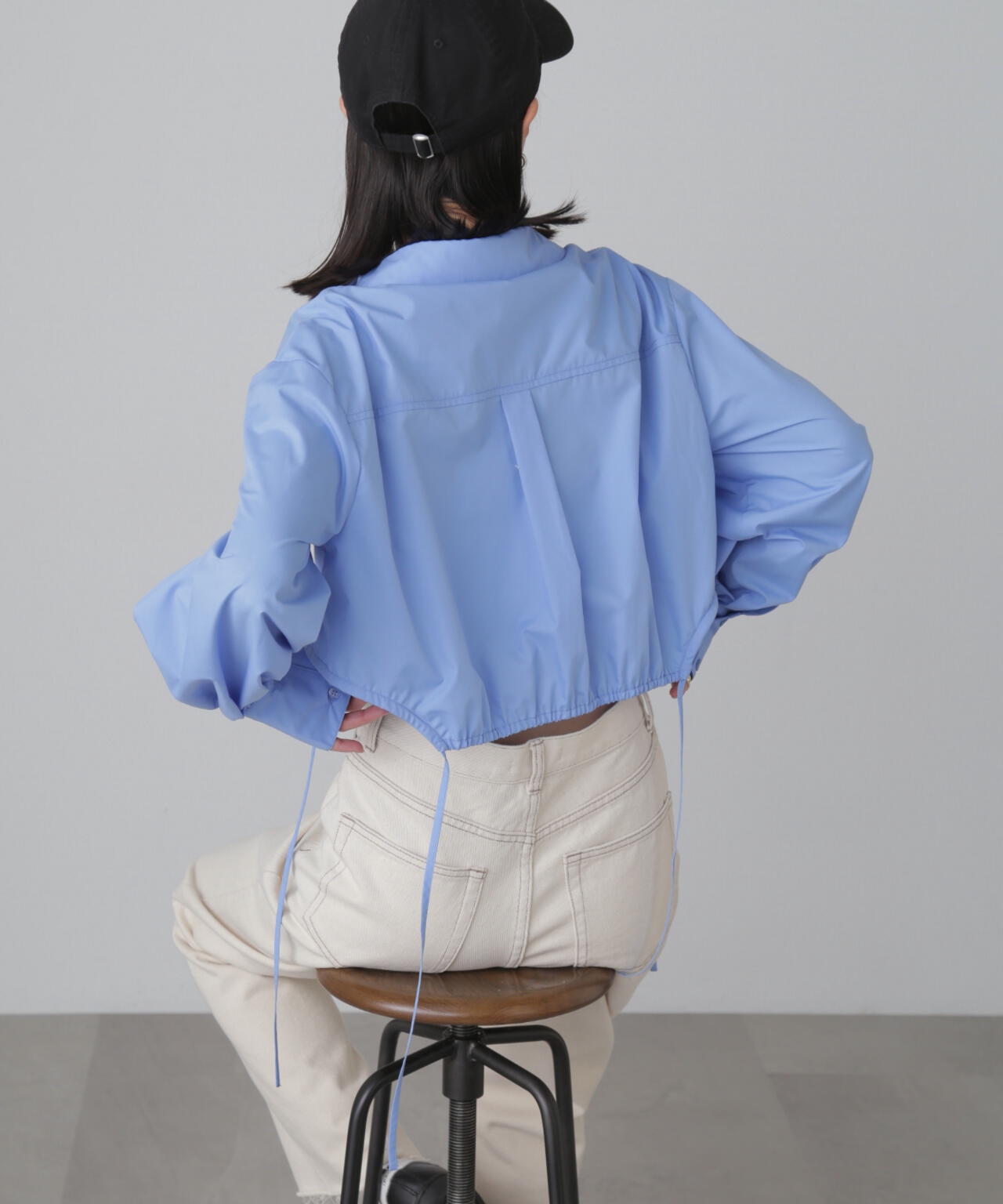 裾ドロストカッティングショート丈シャツ