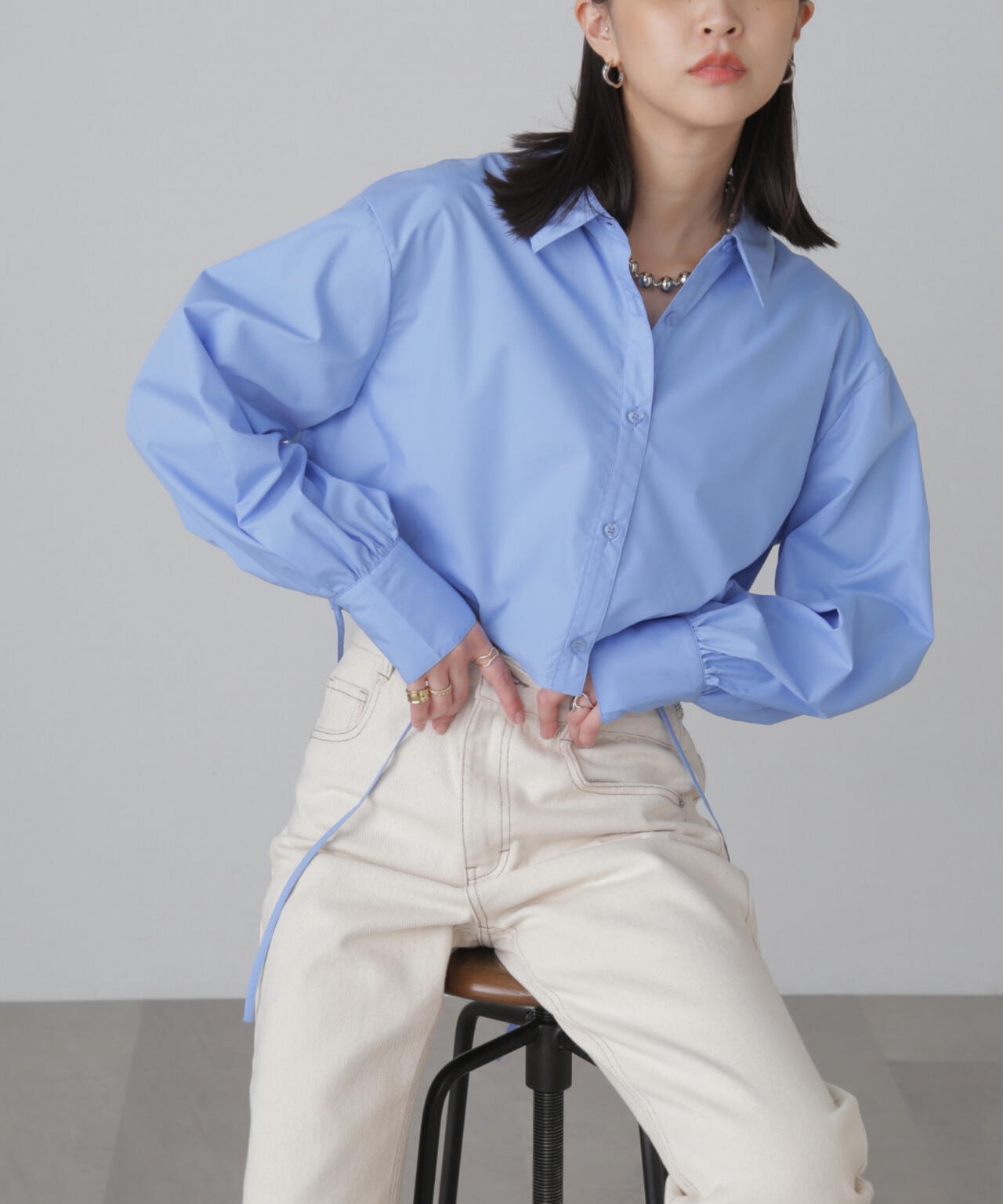 裾ドロストカッティングショート丈シャツ