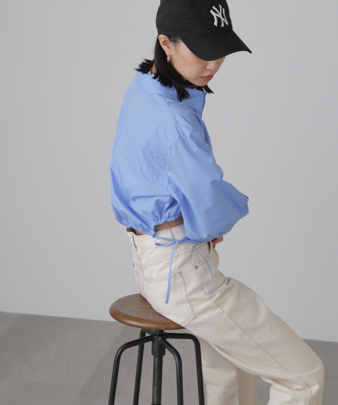 裾ドロストカッティングショート丈シャツ