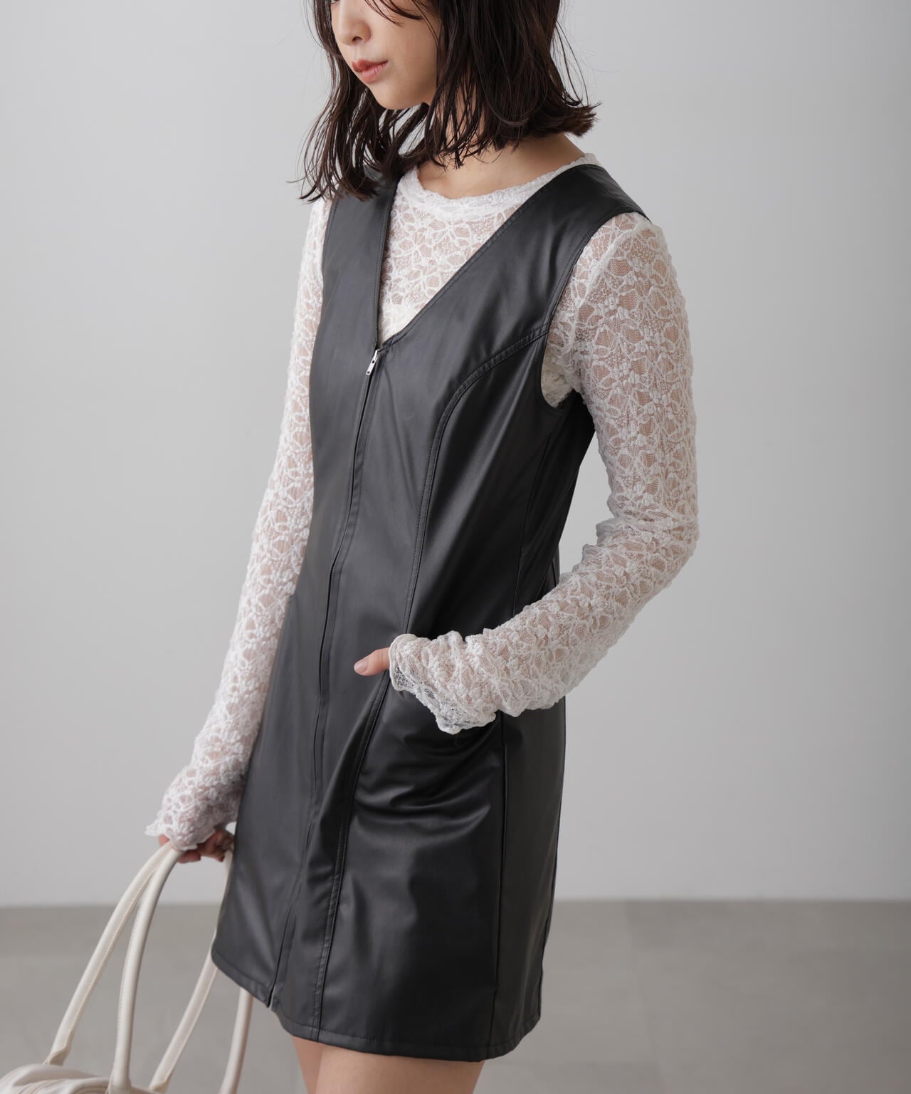 5a664e83-f200-561c-9cf9-7e836345cd1a_Image