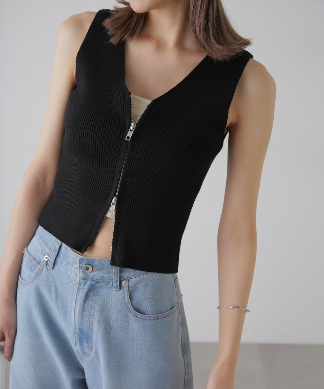 ★新品タグ付き★プリーツプリーズタンクトップ　ディープブルー 公式】アメリカンスリーブタンクトップ | FEELCYCLE – FEEL