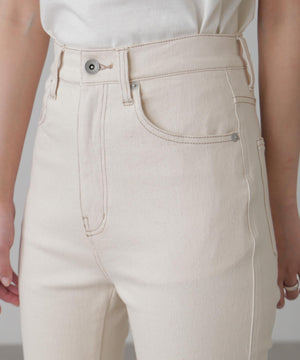 f4e68979-7ee9-5bb0-9300-7bb39c42b8f3_Image