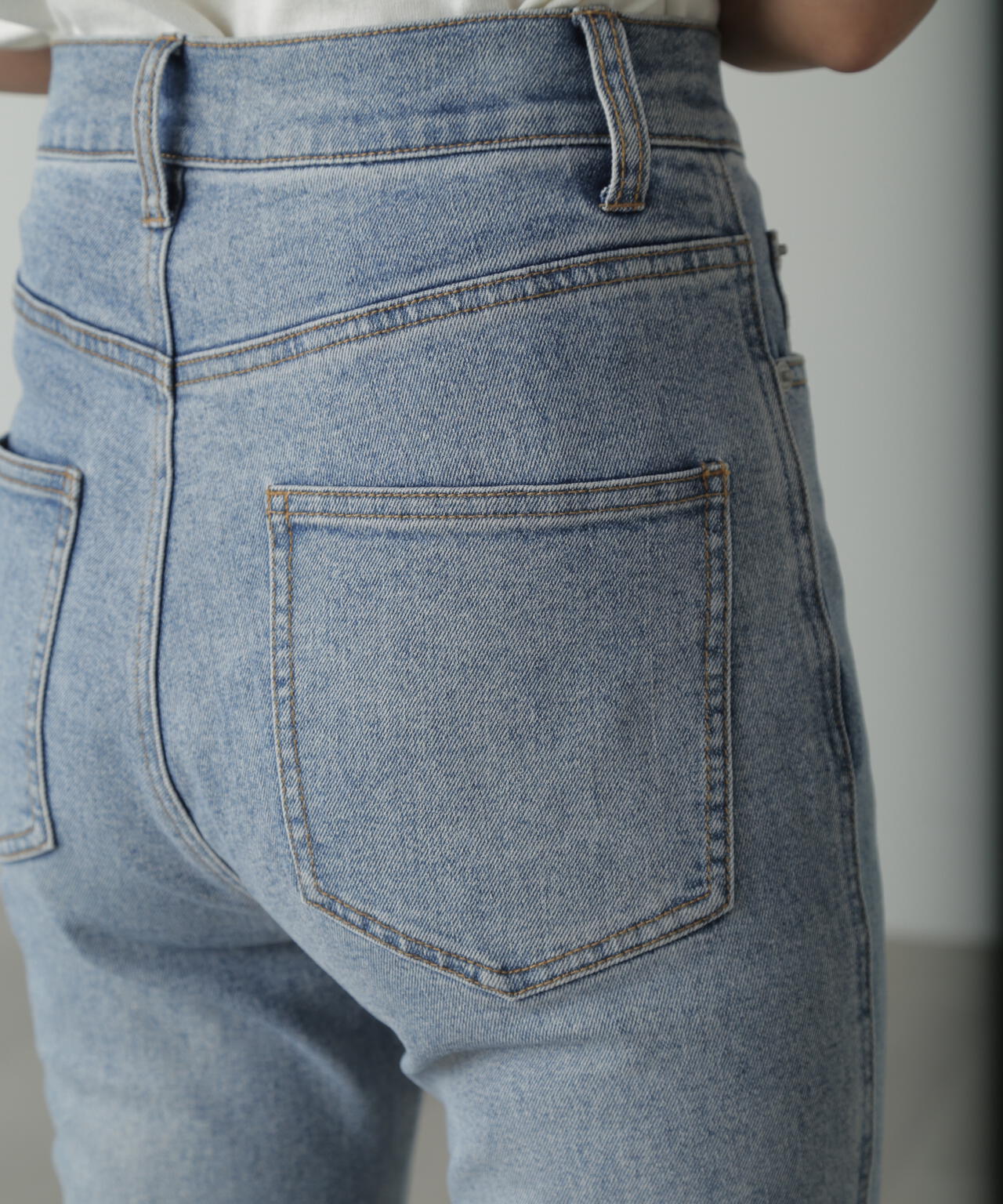 2090e6ee-ee55-5a64-9b2b-e325aa024066_Image