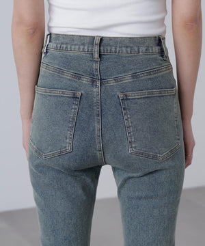 b8fa57cb-25b1-52c8-a9fa-63d1af81ff2d_Image